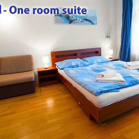 Saturn Apartments * Prague