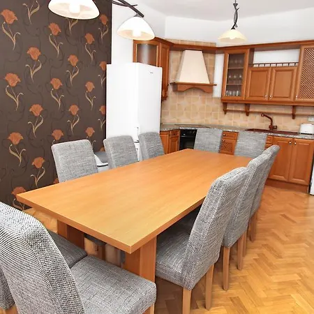Saturn Apartments *