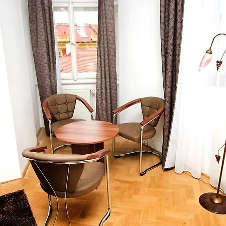 Saturn Apartman